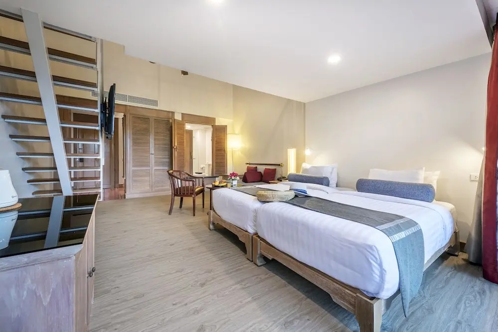 هتل چادا تای ویلیج